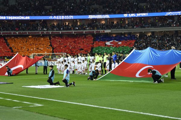 “Qarabağ” – “Qalatasaray”: Qardaşlıq oyununda üç qol