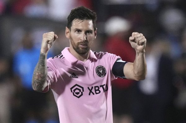 Messi tarixin ən titullu futbolçusu oldu